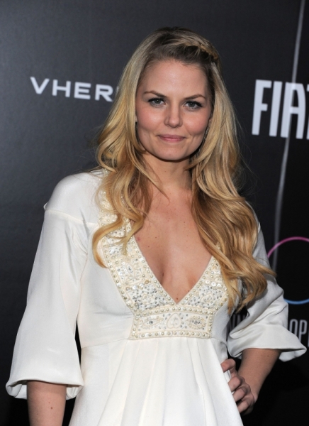 Грудь Дженнифер Моррисон (Jennifer Morrison)